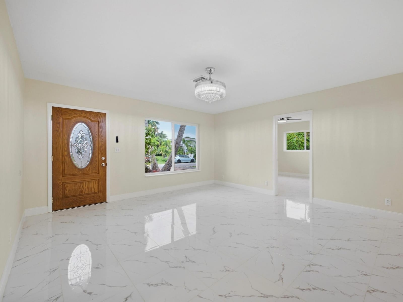 1421 Crest Drive — photo 9