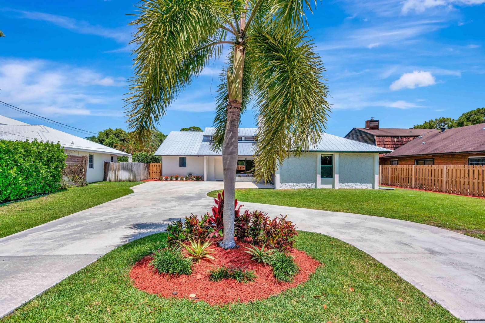 18975 SE County Line Road, Tequesta, FL 33469 photo 2