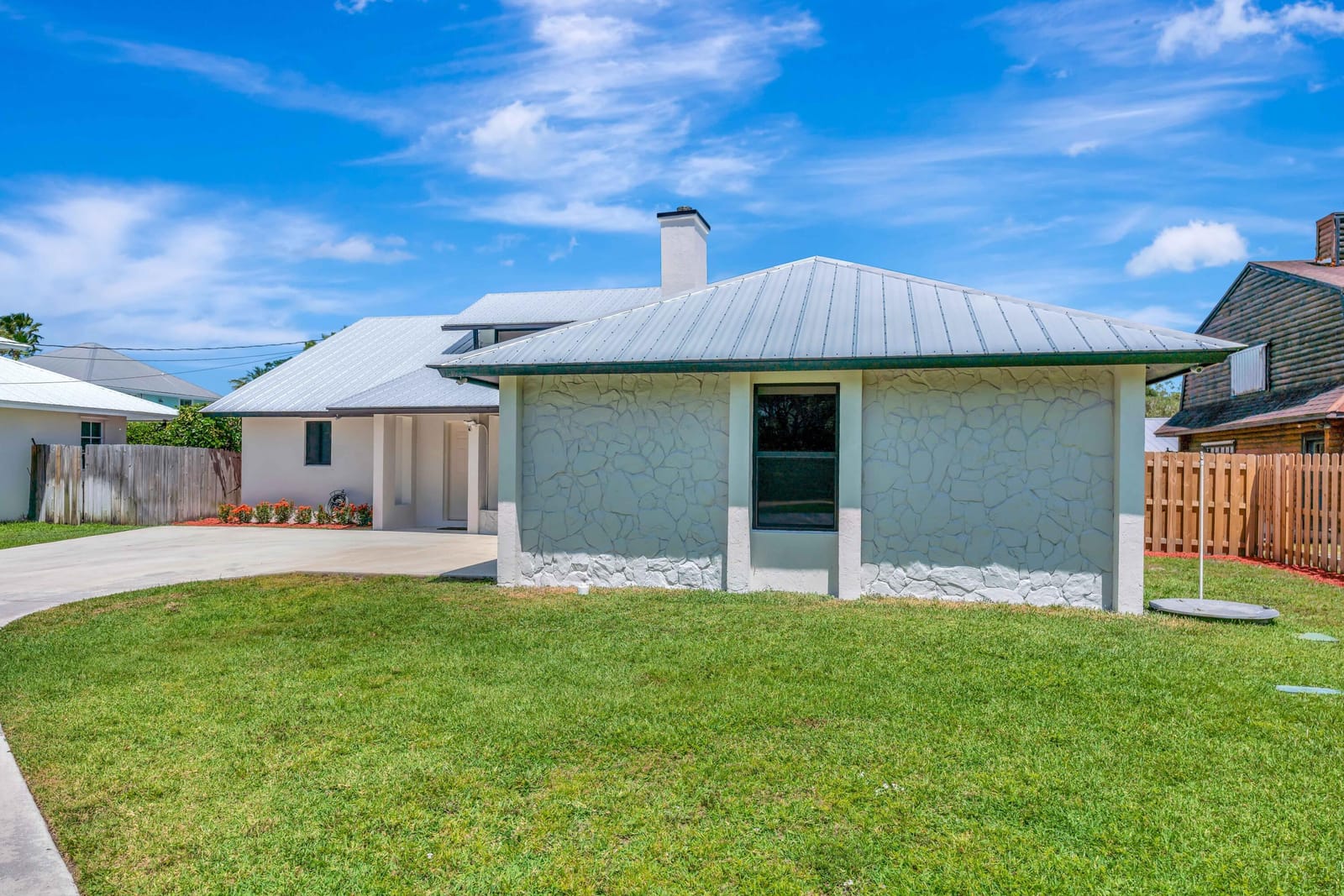 18975 SE County Line Road, Tequesta, FL 33469 photo 3