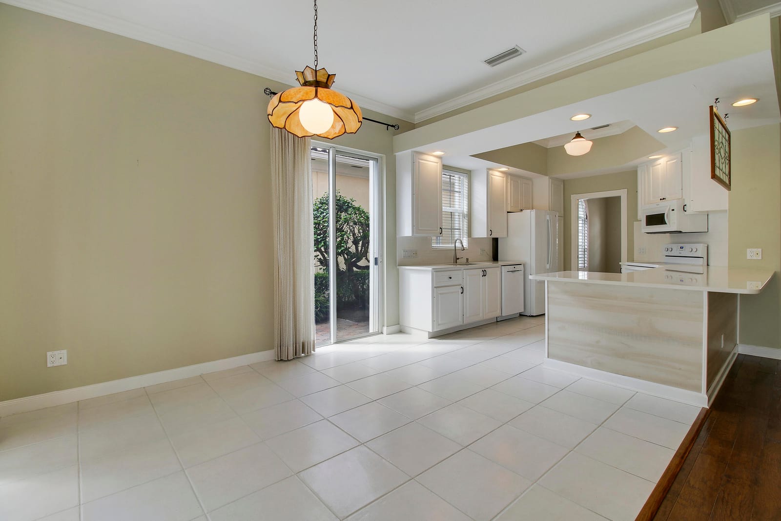 4718 Dovehill Drive — photo 12
