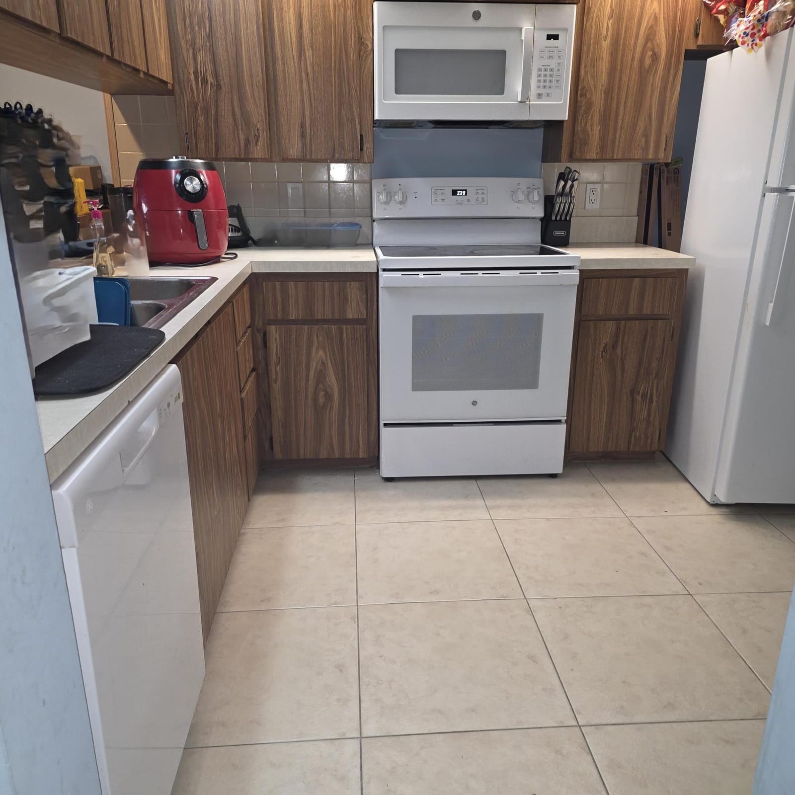 3640 WHITEHALL Drive 305, West Palm Beach, FL 33401 photo 2