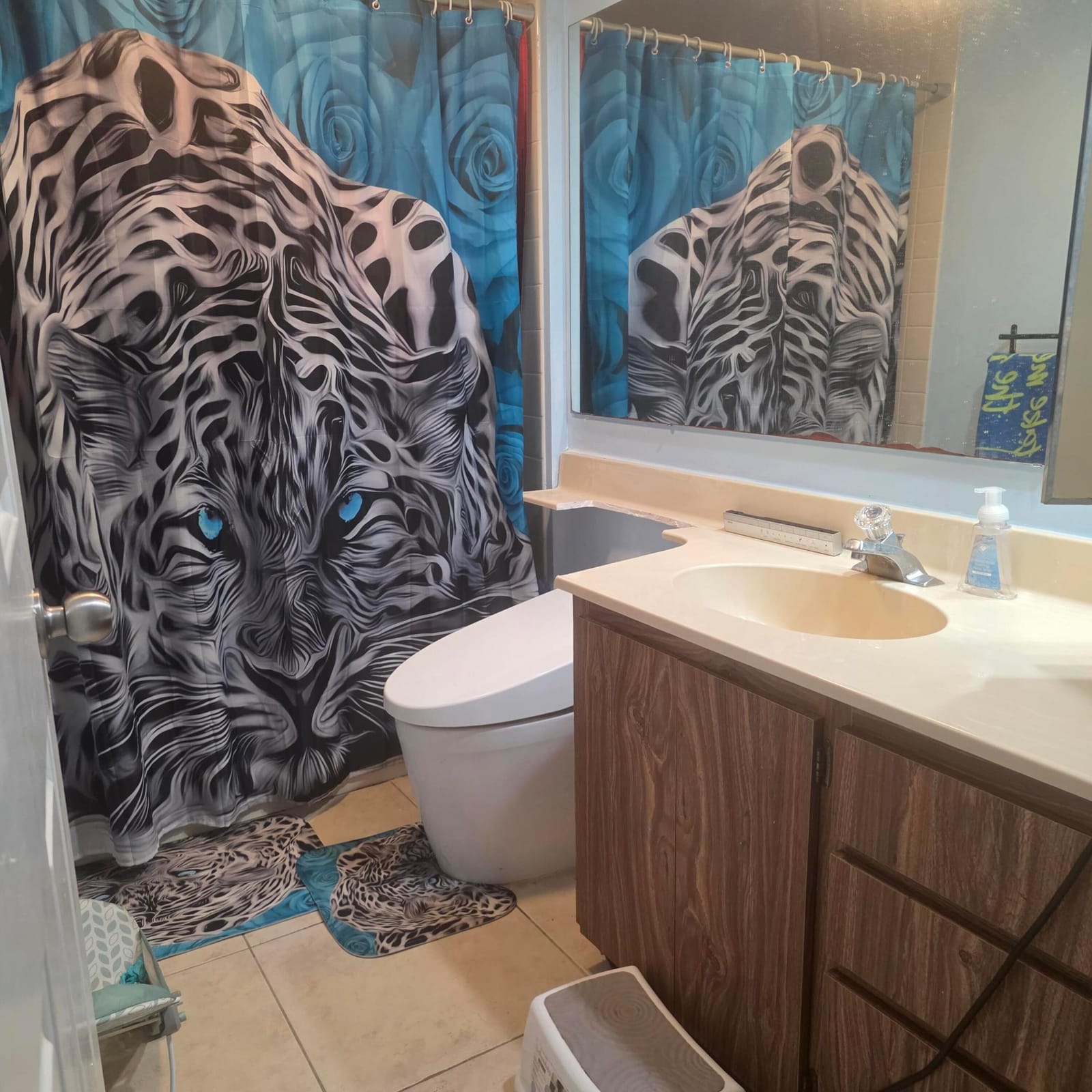 3640 WHITEHALL Drive 305, West Palm Beach, FL 33401 photo 5