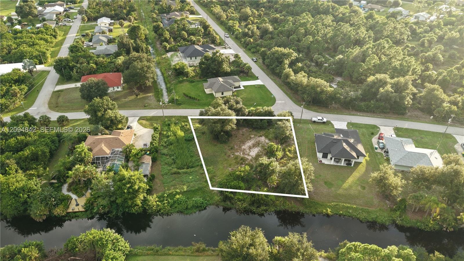 7064 Rosemont Drive, FL 34224 photo 2