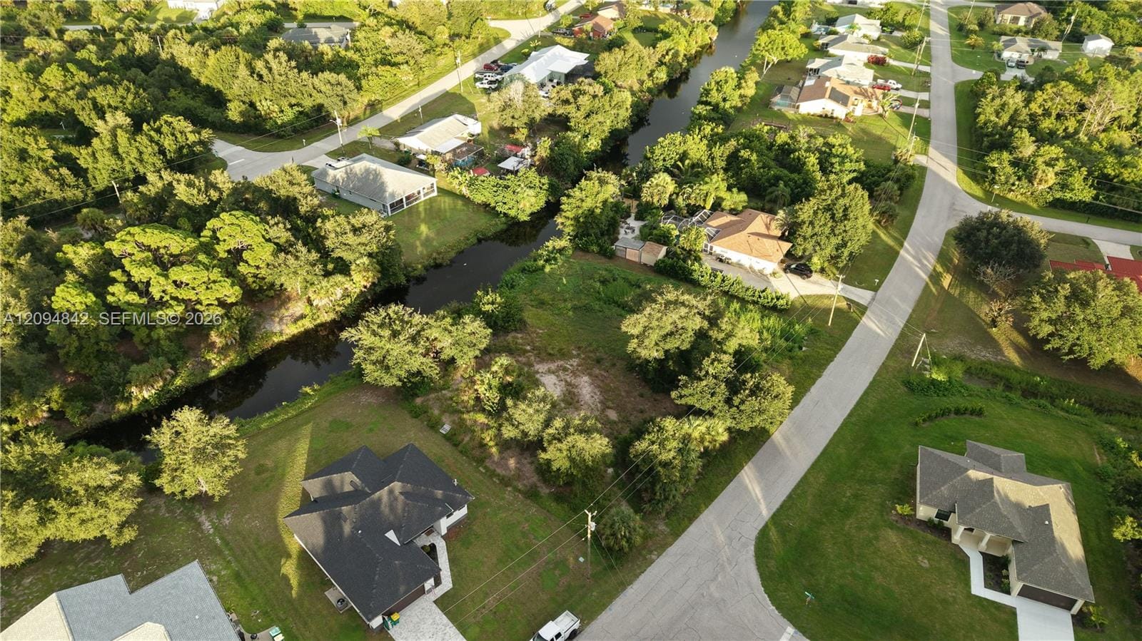 7064 Rosemont Drive, FL 34224 photo 5