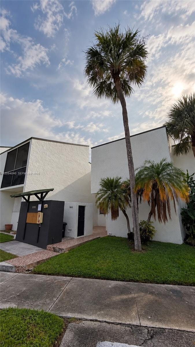 9195 Fontainebleau Boulevard 4, Miami, FL 33172 photo 2