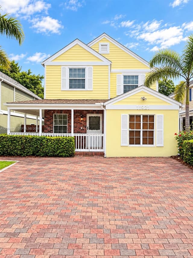 11921 SW 117th Court, Miami, FL 33186