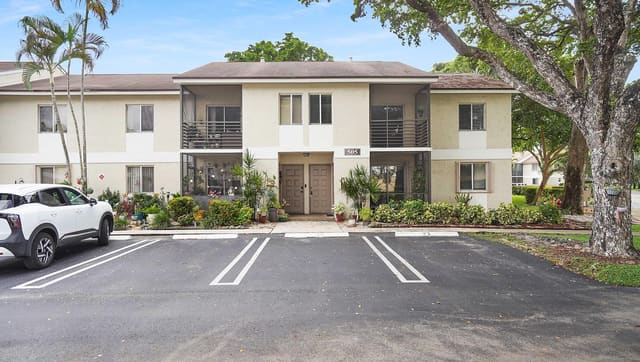 505 Gardens Drive 204, Pompano Beach, FL 33069