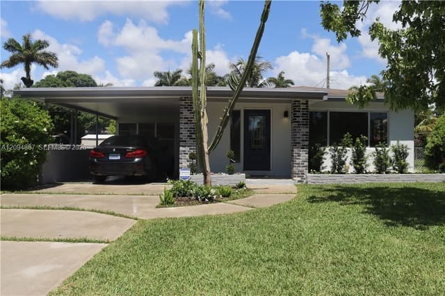 702 N 31st Court, Hollywood, FL 33021