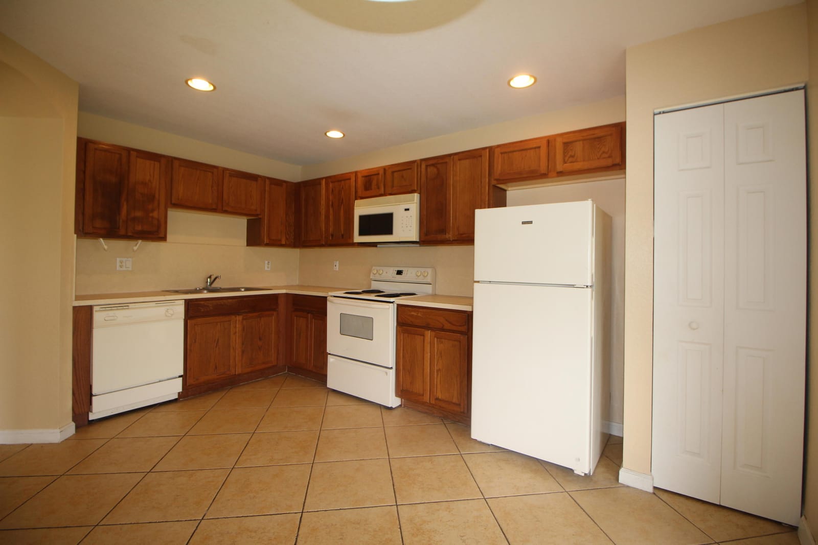 6602 Sandy Bank Terrace — photo 2