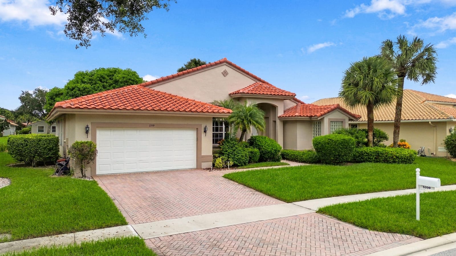 5399 Landon Circle — photo 3