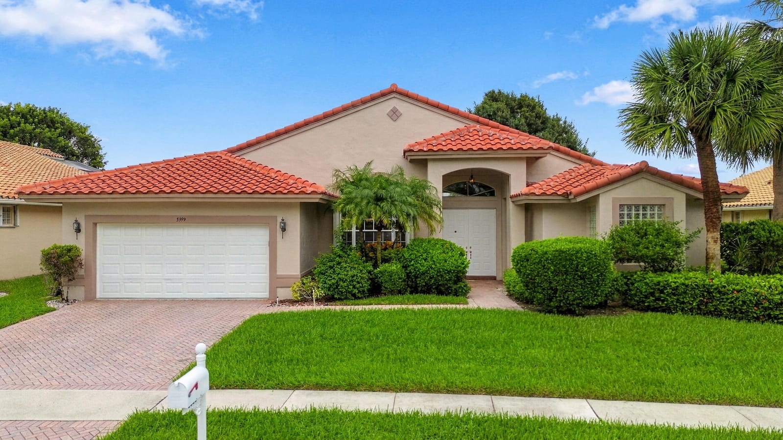 5399 Landon Circle — photo 4
