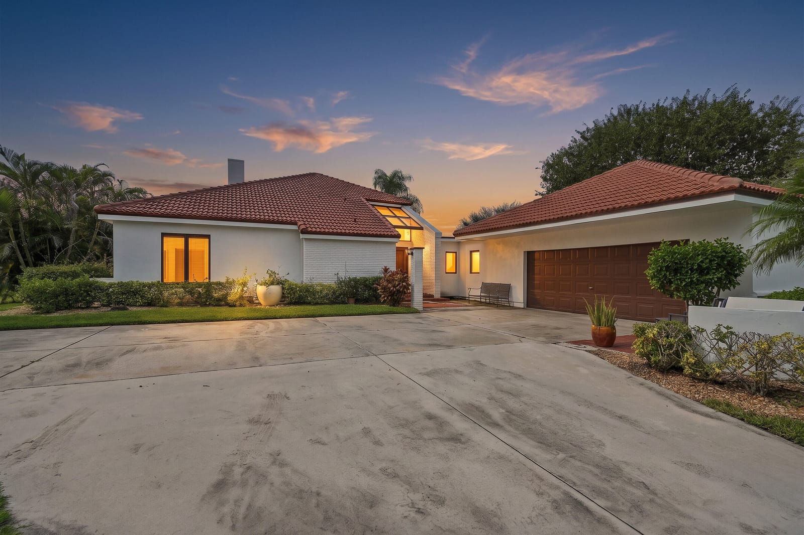 2990 CONIFER Drive — photo 1