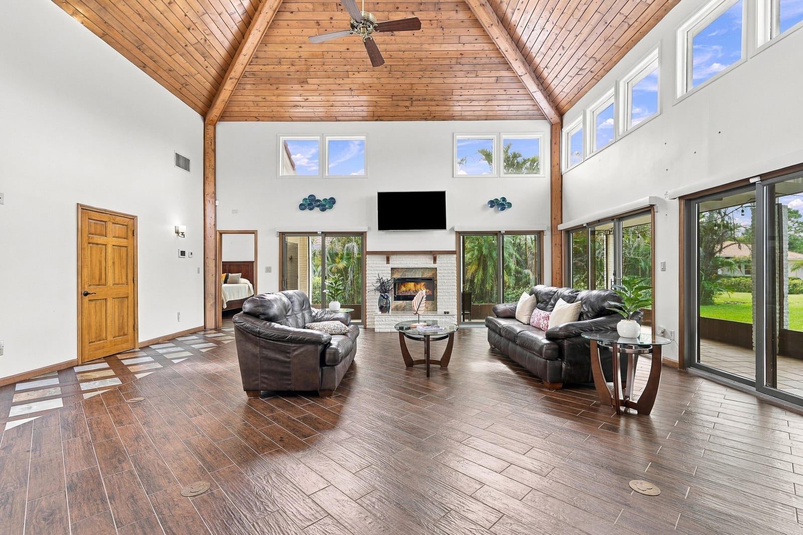 2990 CONIFER Drive — photo 4
