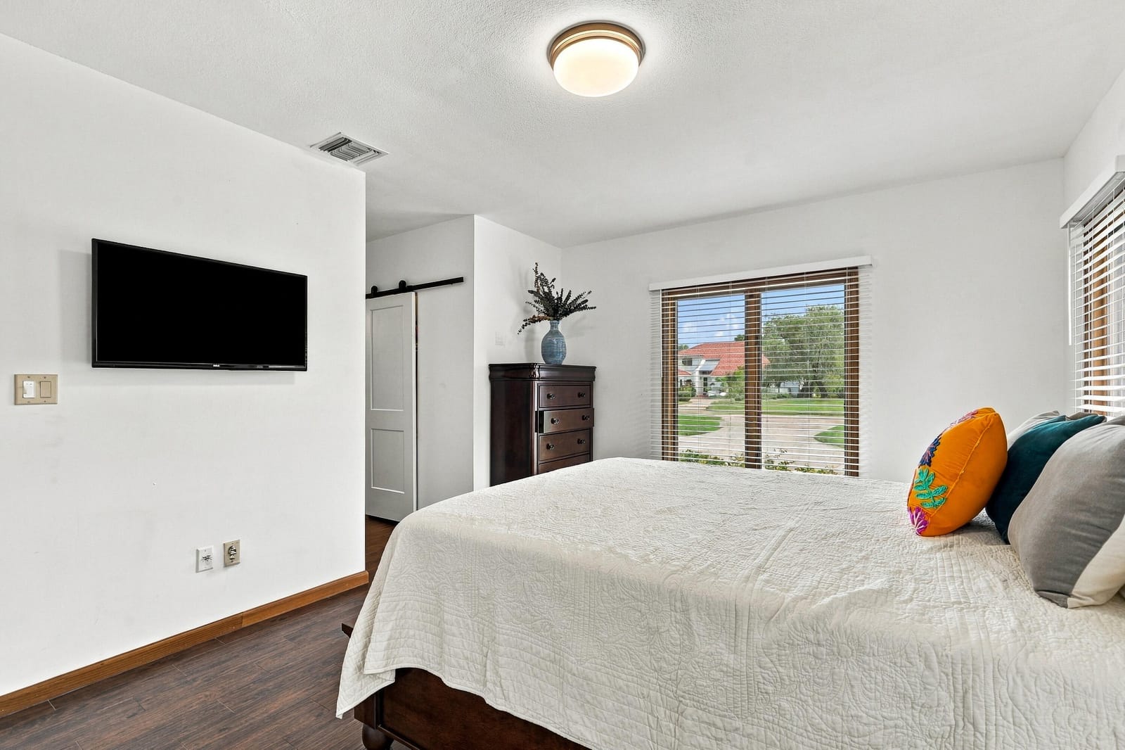2990 CONIFER Drive — photo 9