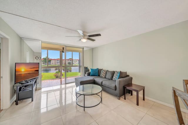 2700 Sunrise Lakes Drive W 201, Sunrise, FL 33322