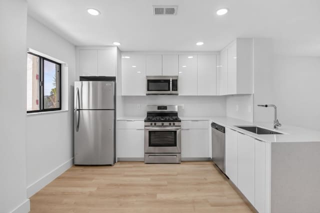 100 W Hidden Valley Boulevard 101, Boca Raton, FL 33487