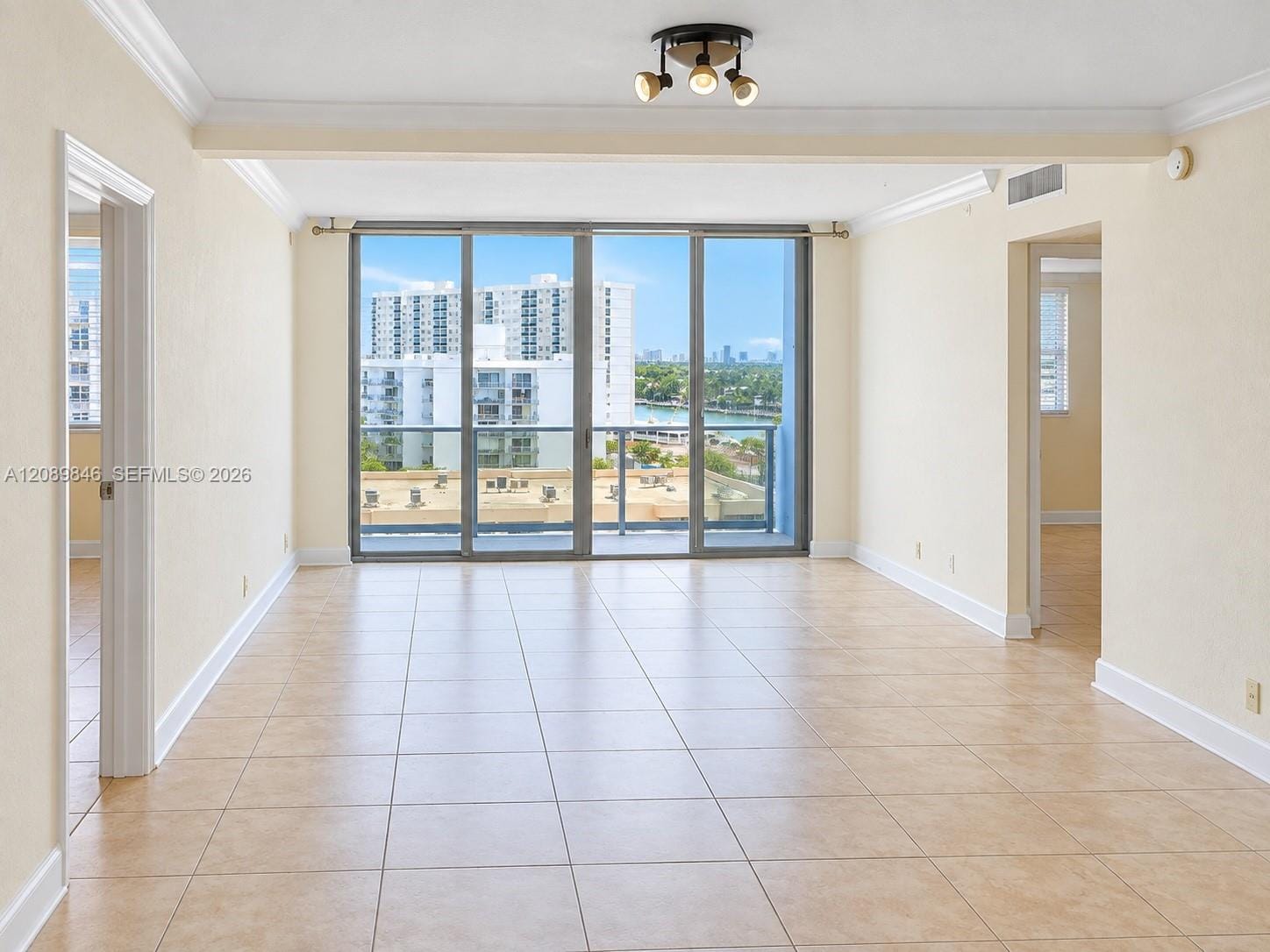 401 69th Street 900, Miami Beach, FL 33141 photo 3