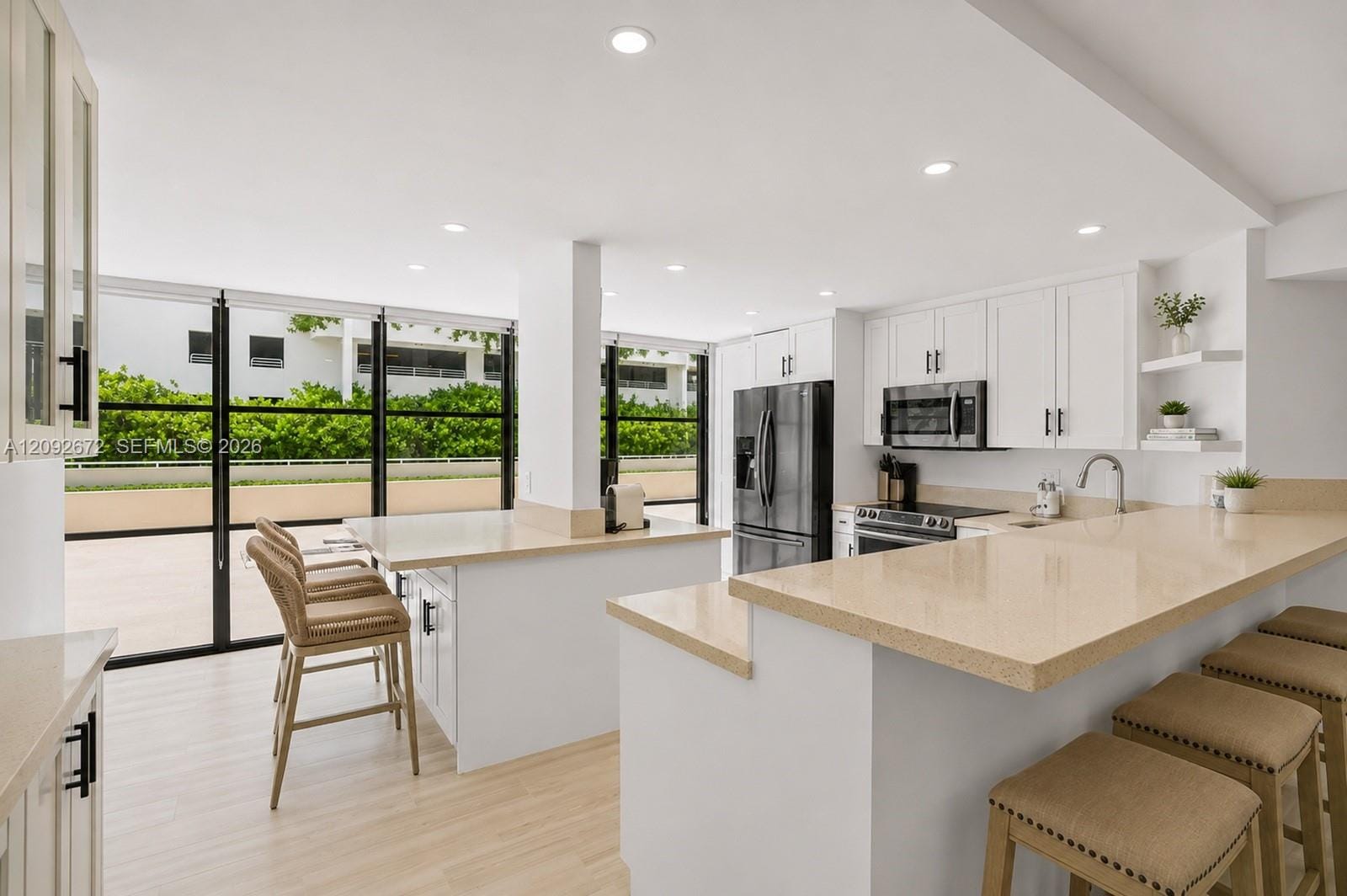 6423 Collins Avenue 203, Miami Beach, FL 33141 photo 6