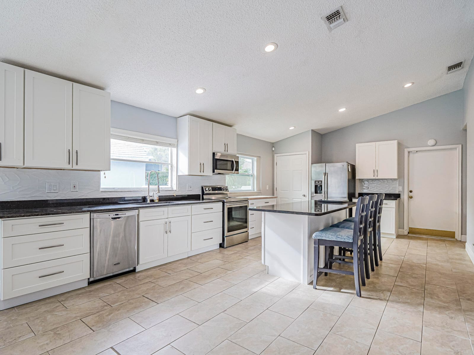 2075 SW AUGUSTA Trace — photo 10