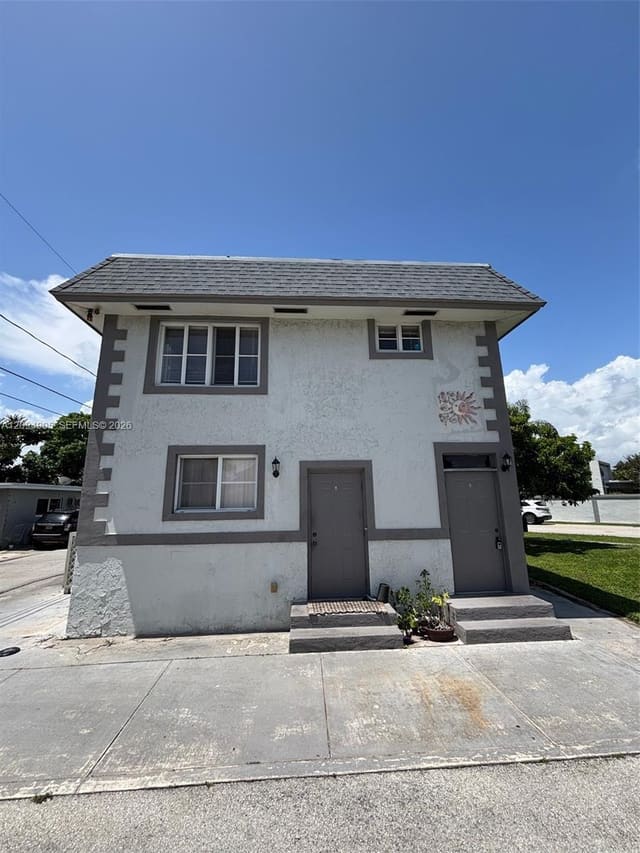 219 W Dixie Highway B, Dania Beach, FL 33004
