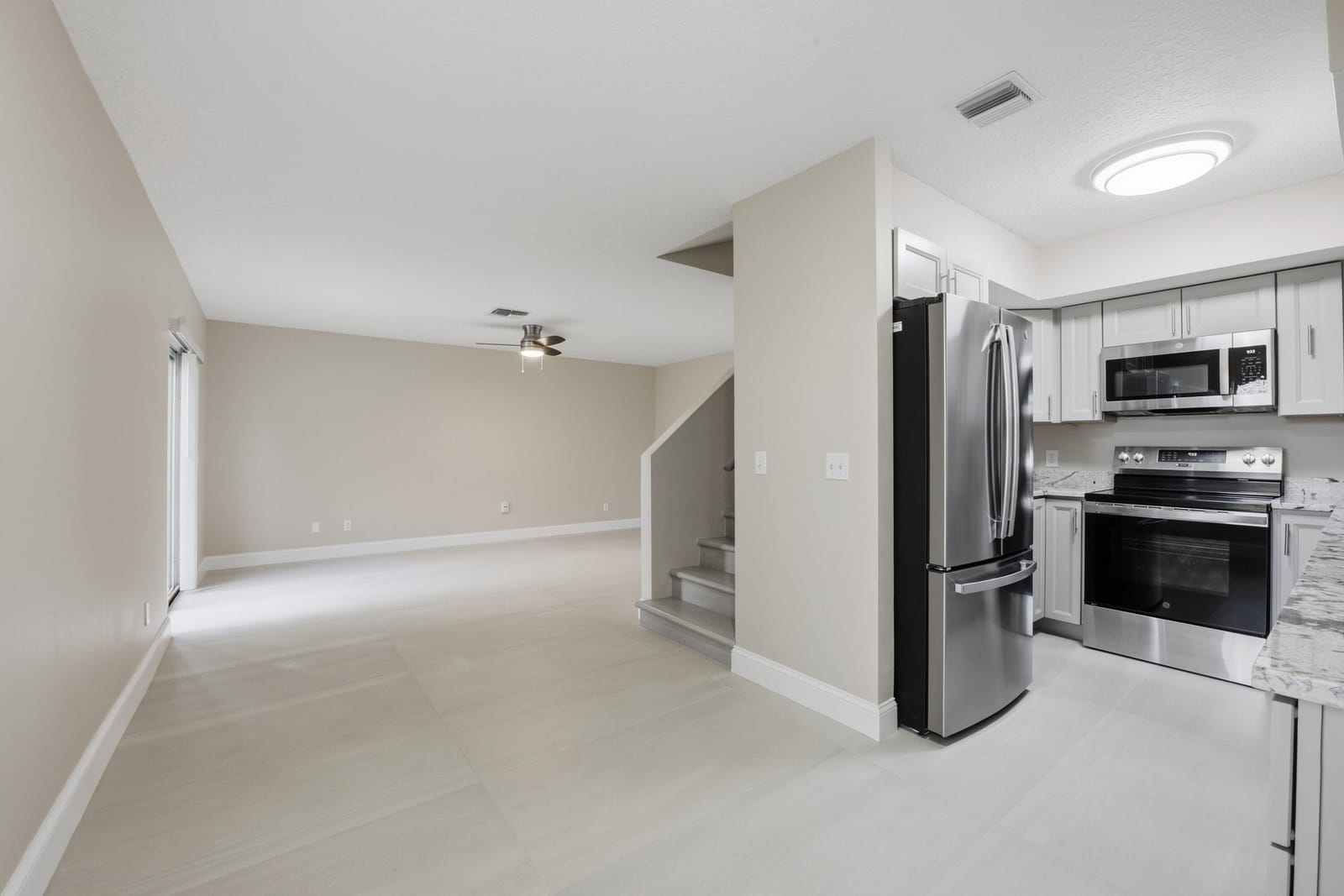 1031 Goldenrod Road — photo 7