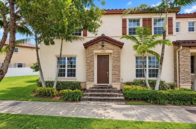 17169 SW 96th Street, Miami, FL 33196