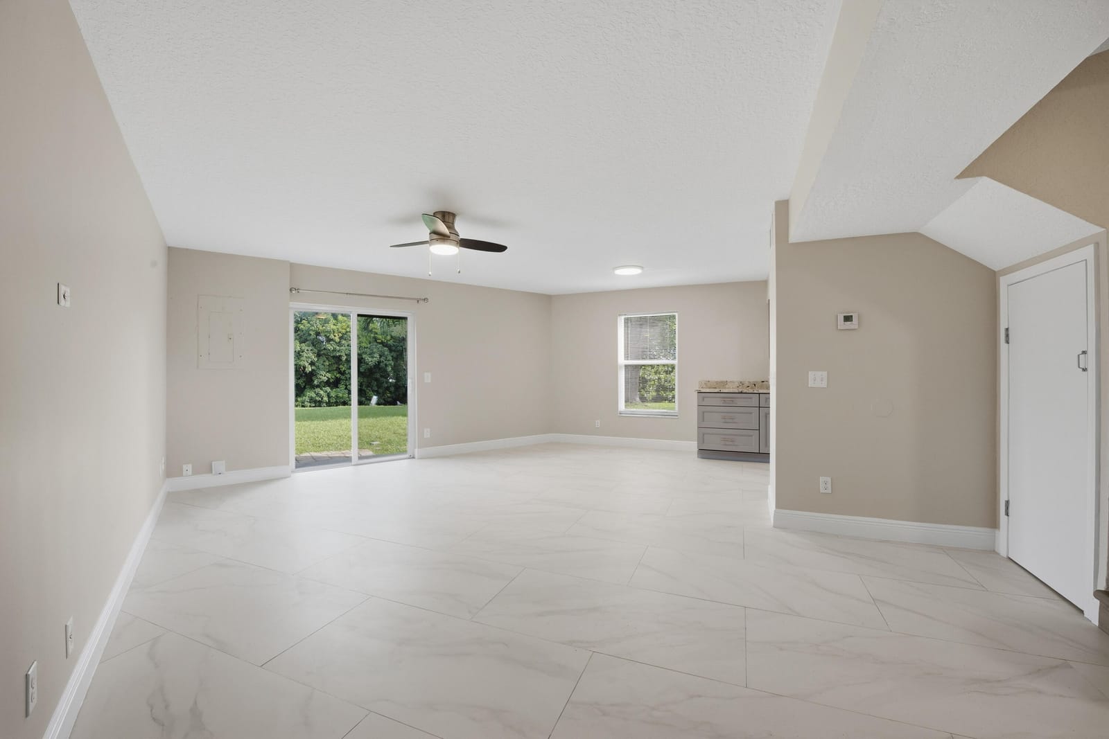 1033 Goldenrod Road — photo 6