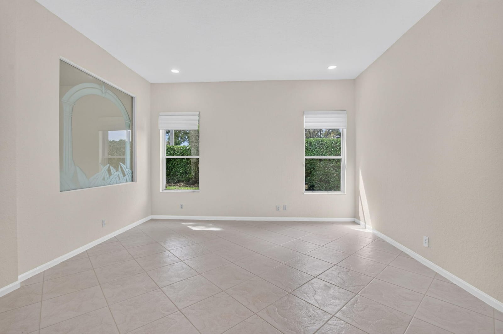 11572 Spring Oak Avenue — photo 10