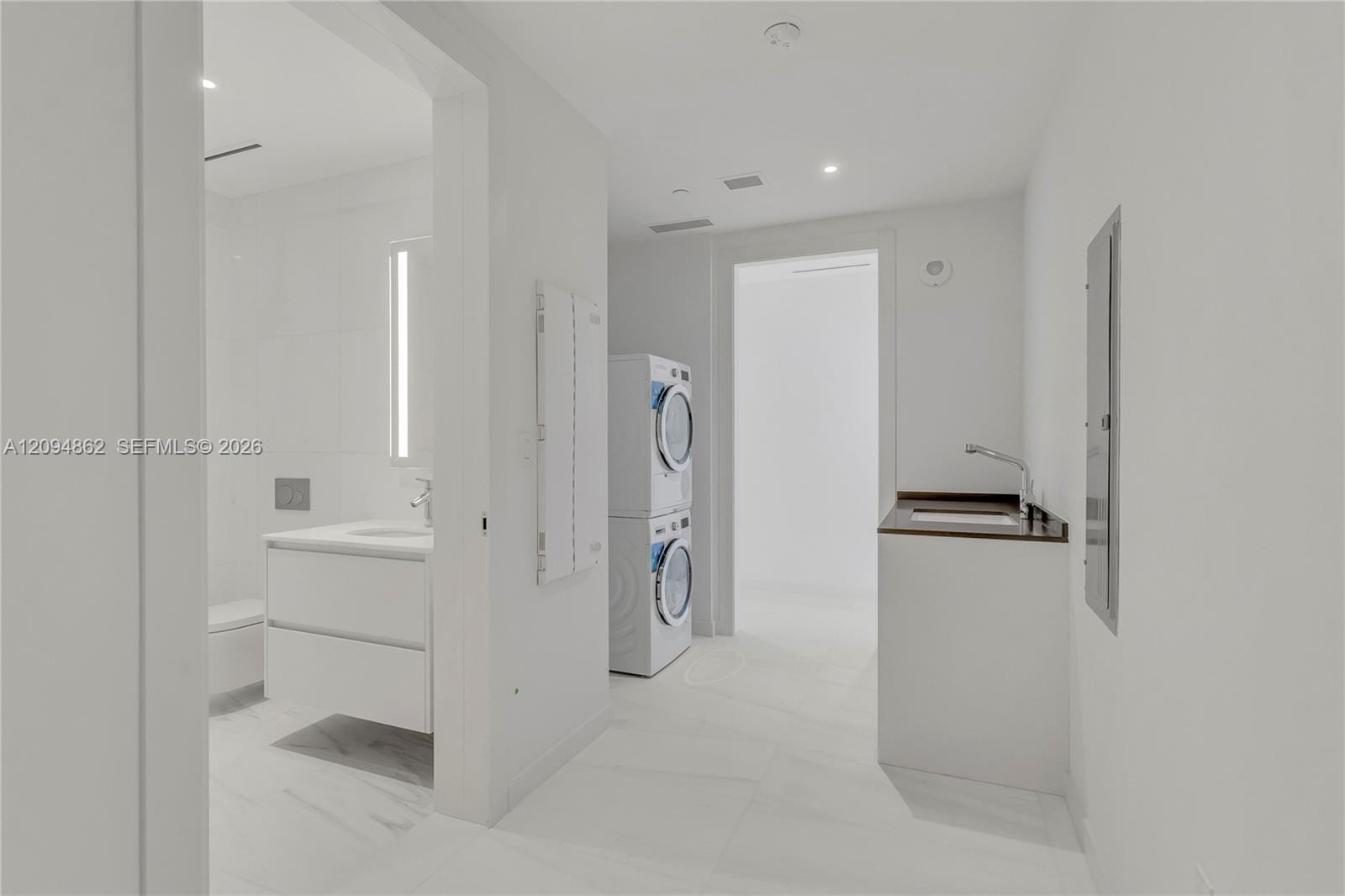 300 Biscayne Blvd Way 4203, Miami, FL 33131 photo 14