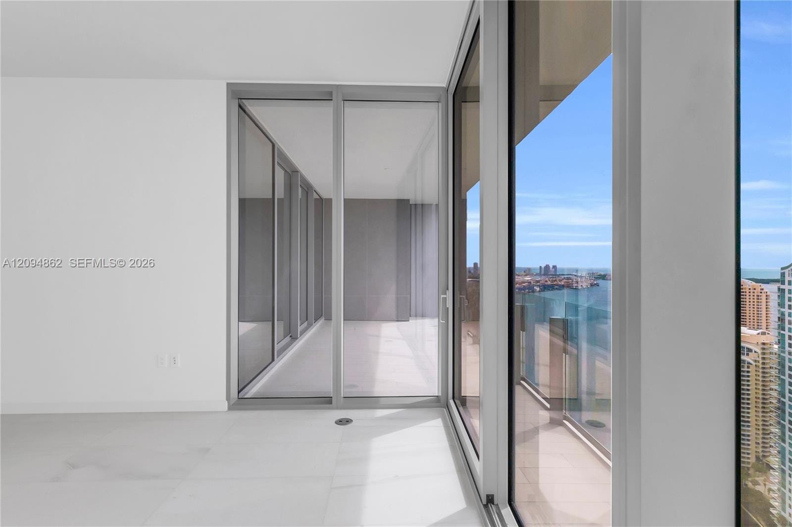 300 Biscayne Blvd Way 4203, Miami, FL 33131 photo 19