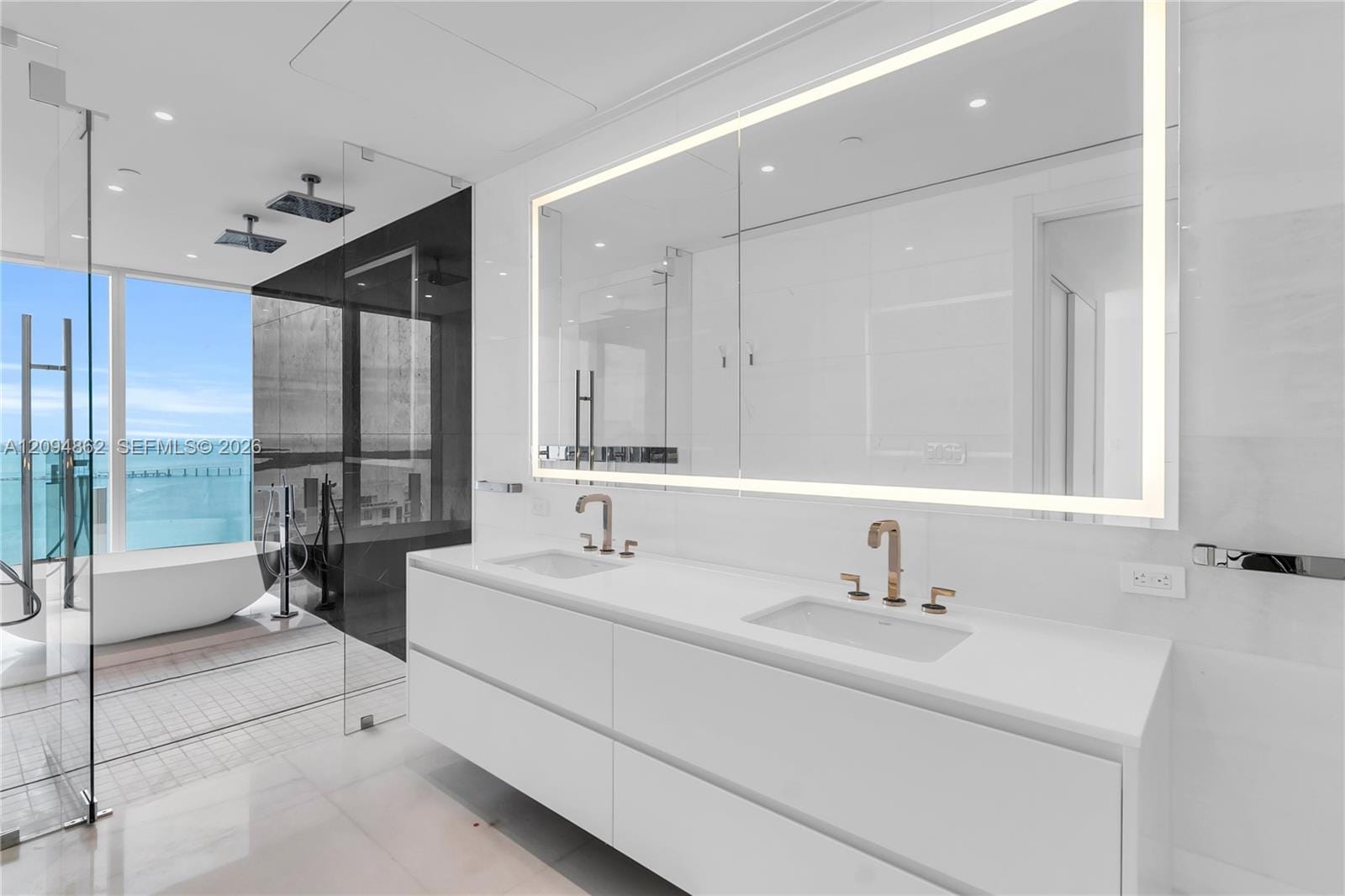 300 Biscayne Blvd Way 4203, Miami, FL 33131 photo 25
