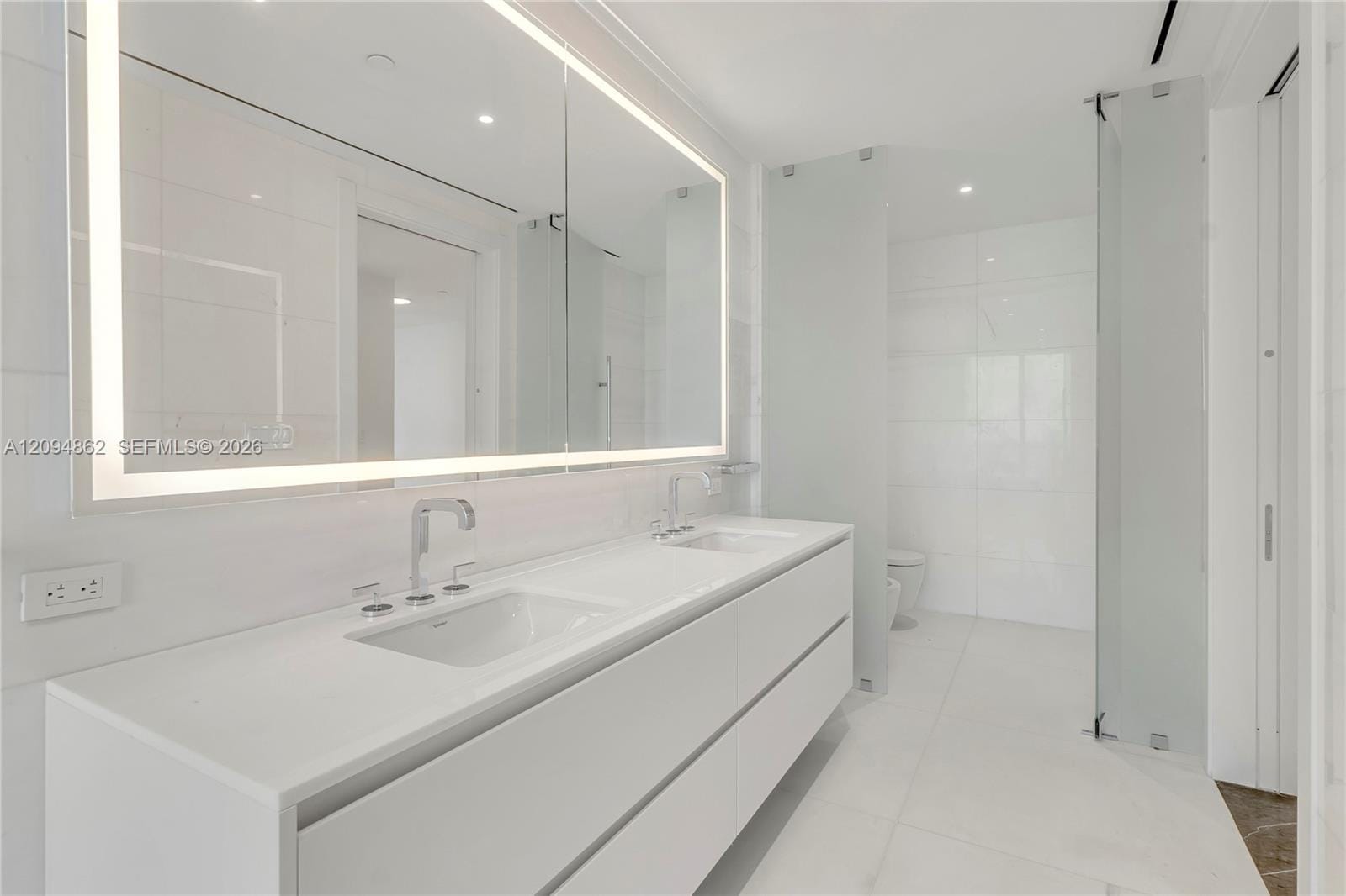 300 Biscayne Blvd Way 4203, Miami, FL 33131 photo 26