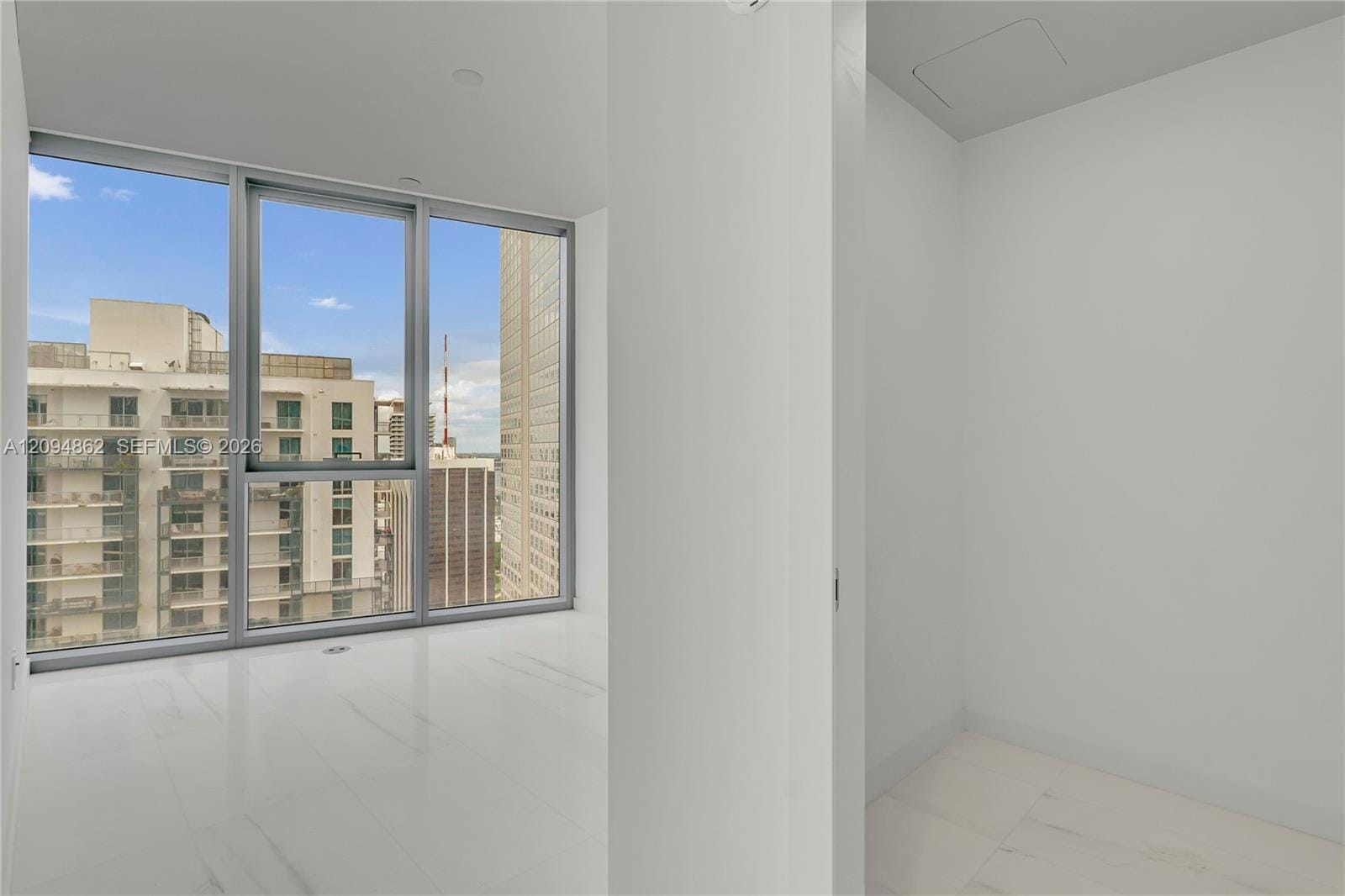 300 Biscayne Blvd Way 4203, Miami, FL 33131 photo 29