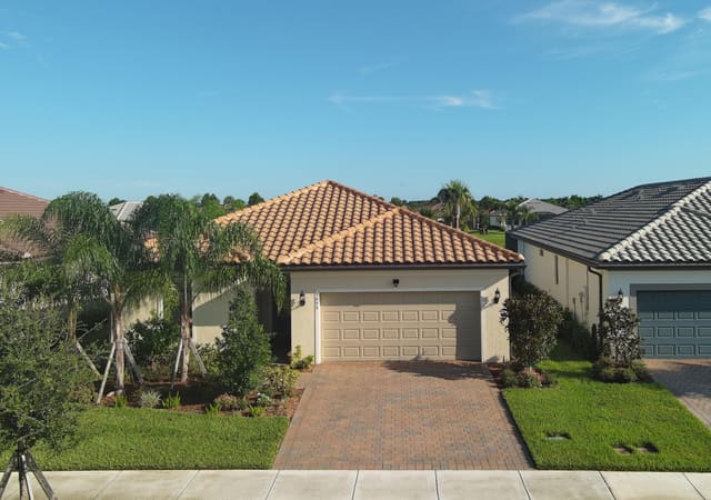 5053 RIVER BIRCH Way, Vero Beach, FL 32967
