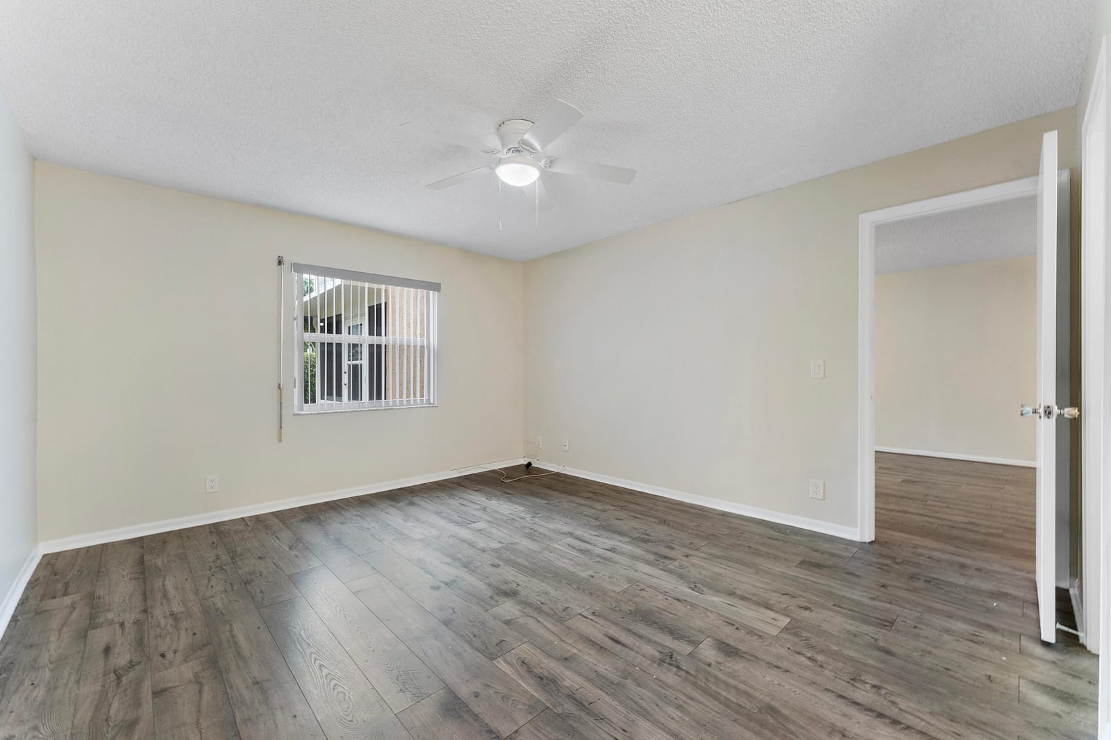1160 Mahogany Way 103 — photo 5