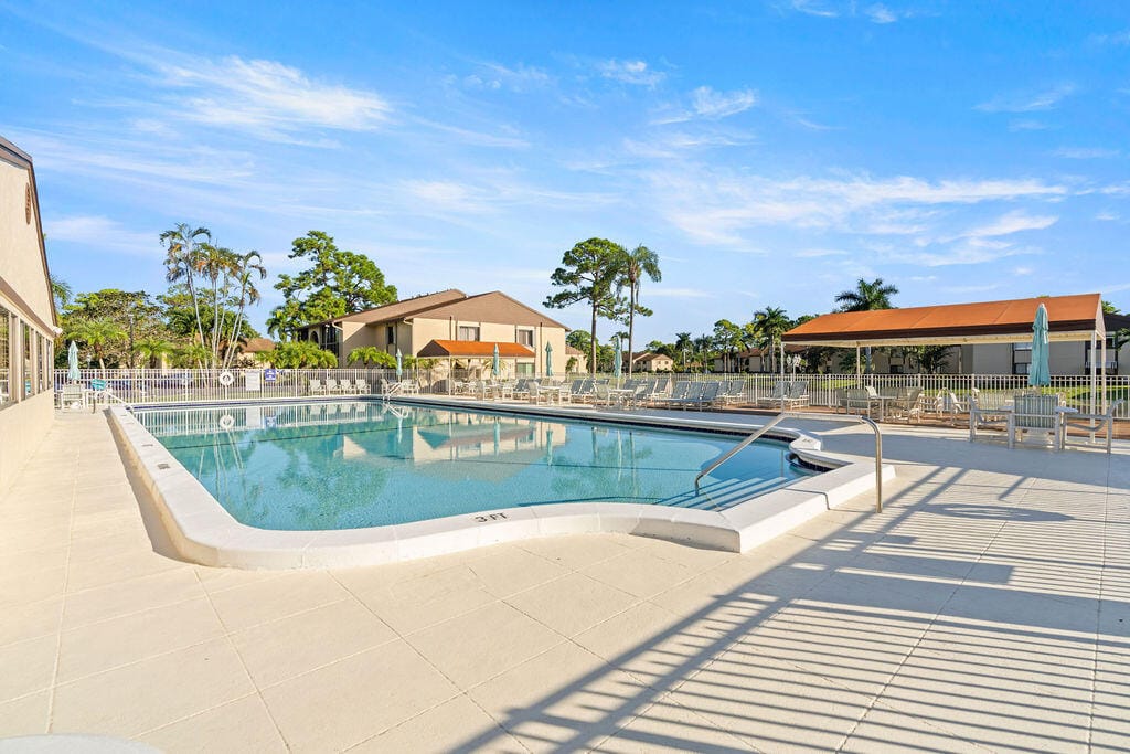 236 PINE HOV Circle D-2, Greenacres, FL 33463 photo 14