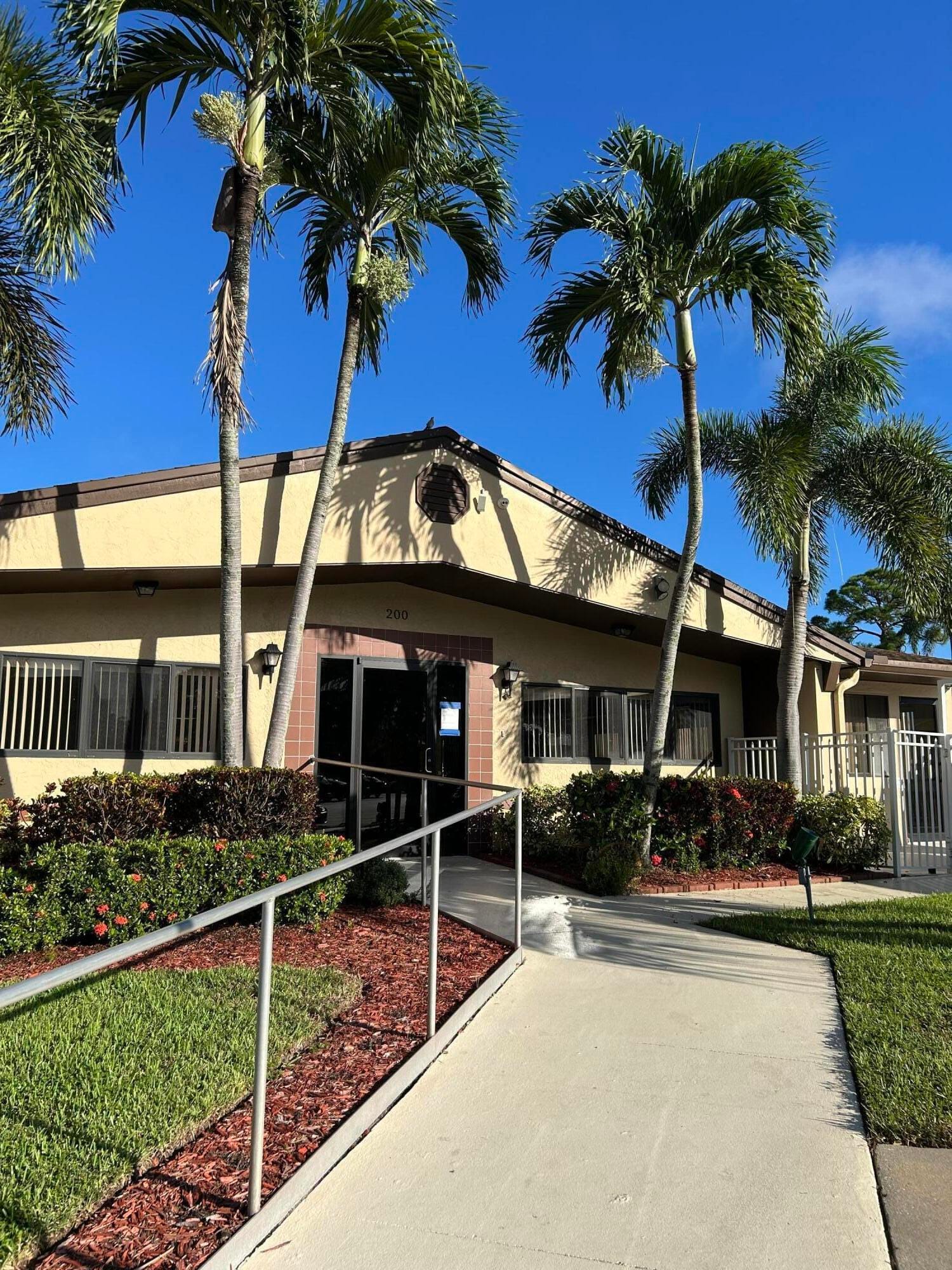 236 PINE HOV Circle D-2, Greenacres, FL 33463 photo 15