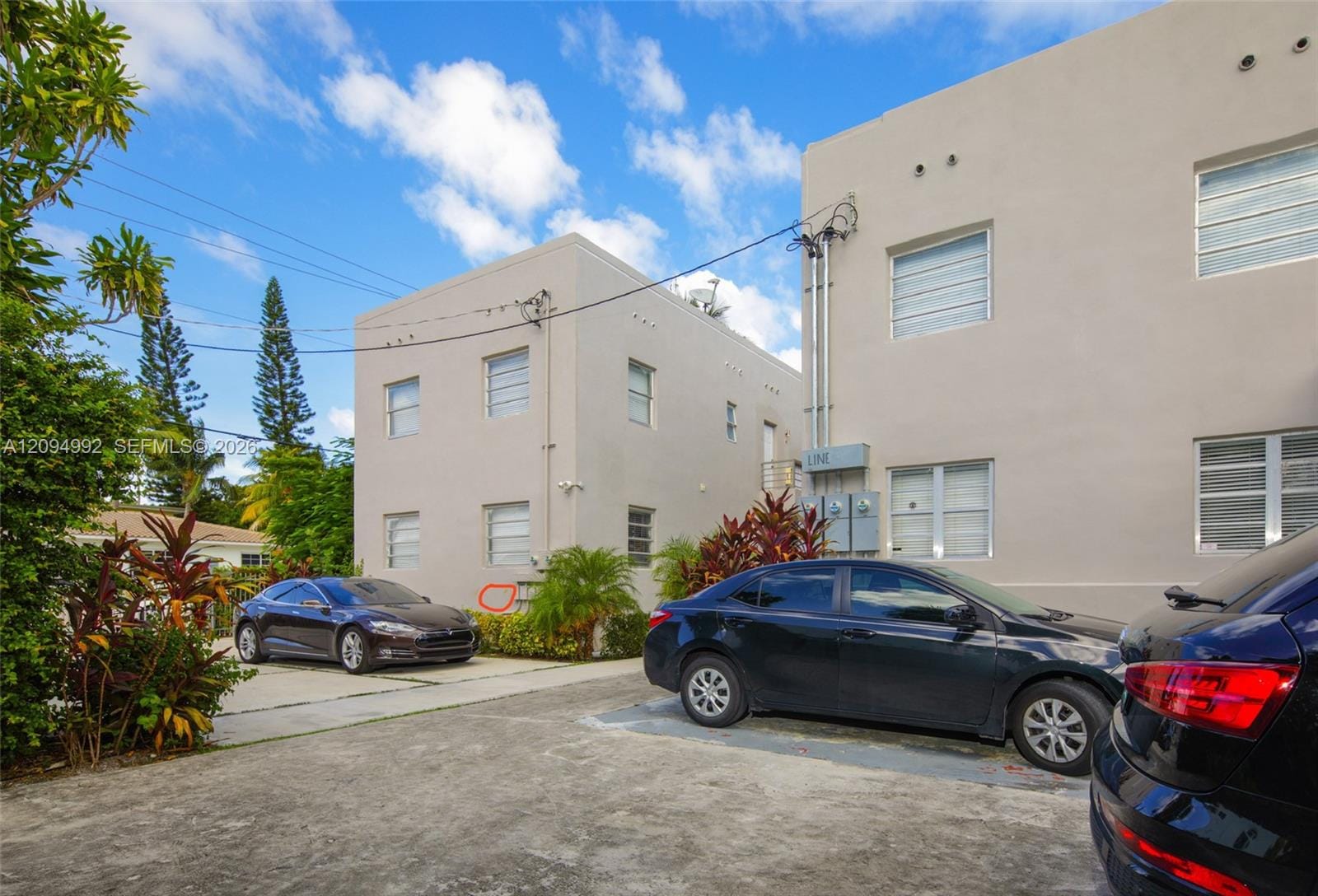 560 Michigan Avenue, Miami Beach, FL 33139 photo 3