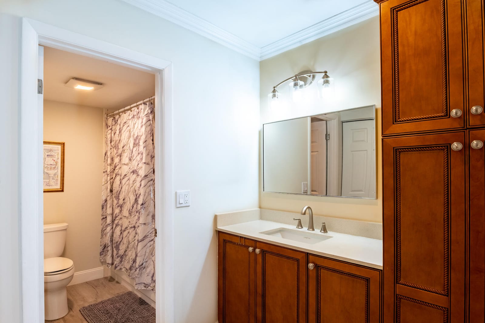 9282 Vista Del Lago 33D — photo 11