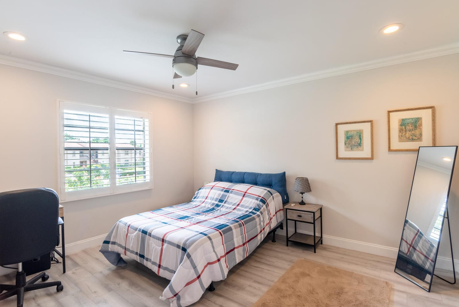 9282 Vista Del Lago 33D — photo 12