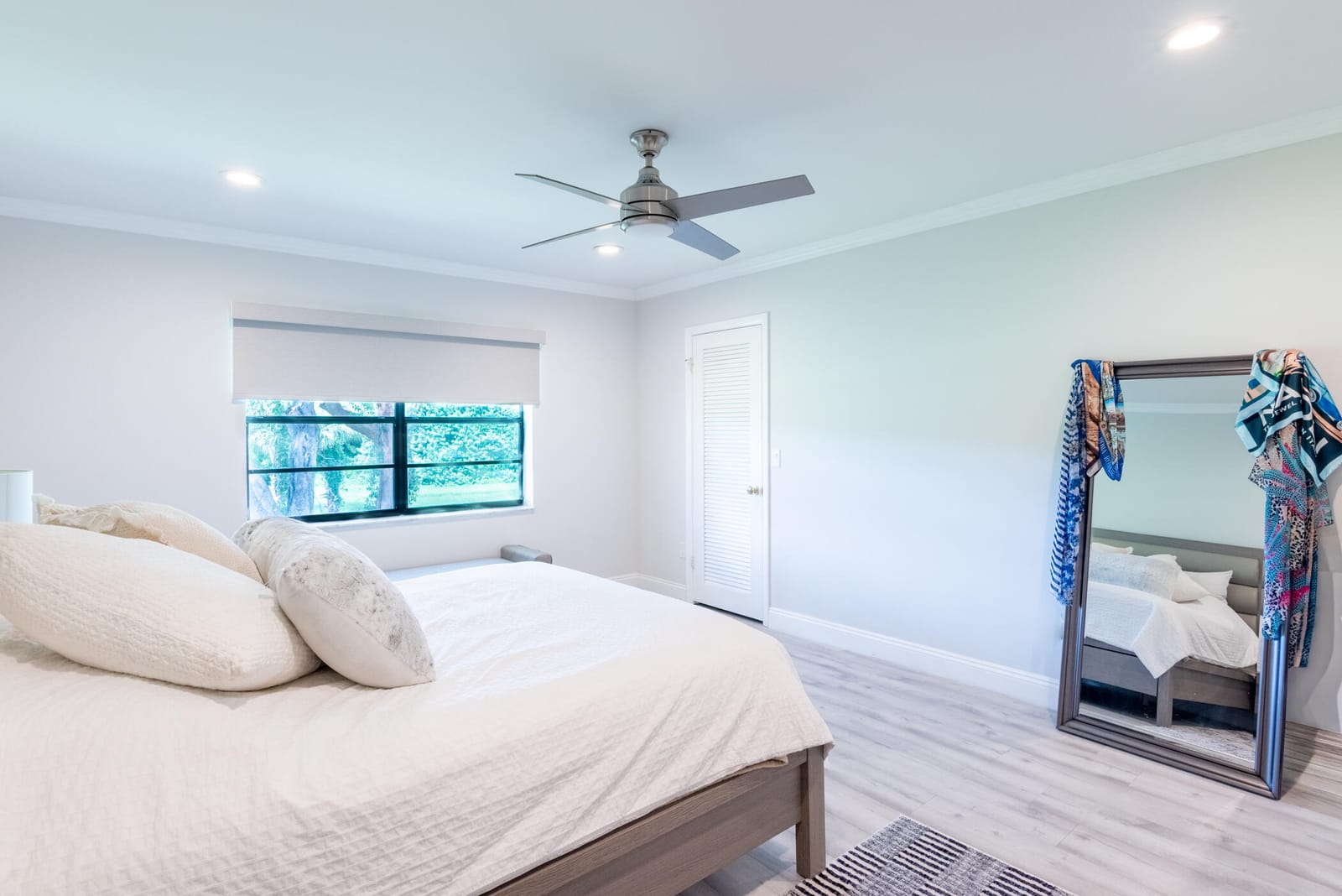 9282 Vista Del Lago 33D — photo 10