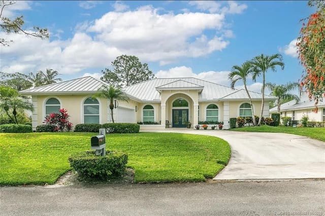 1064 SW Pigeon Plum Way, Palm City, FL 34990