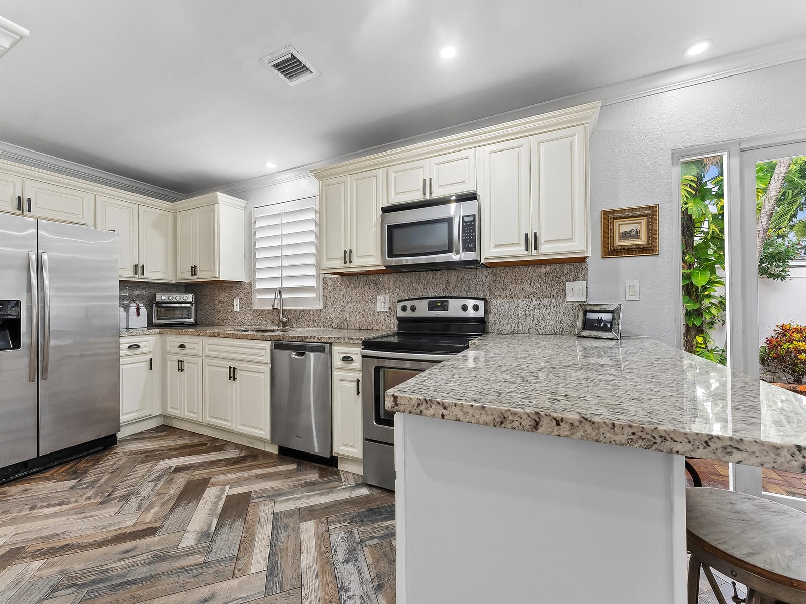 6340 NE 19th Terrace, Fort Lauderdale, FL 33308 photo 5
