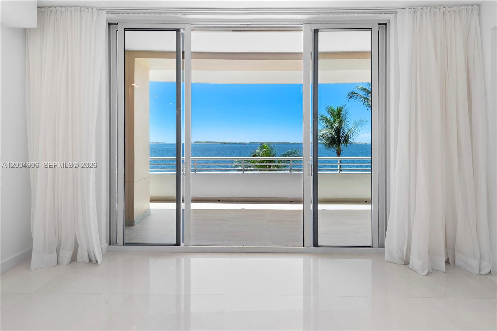 808 Brickell Key Drive 304 — photo 2