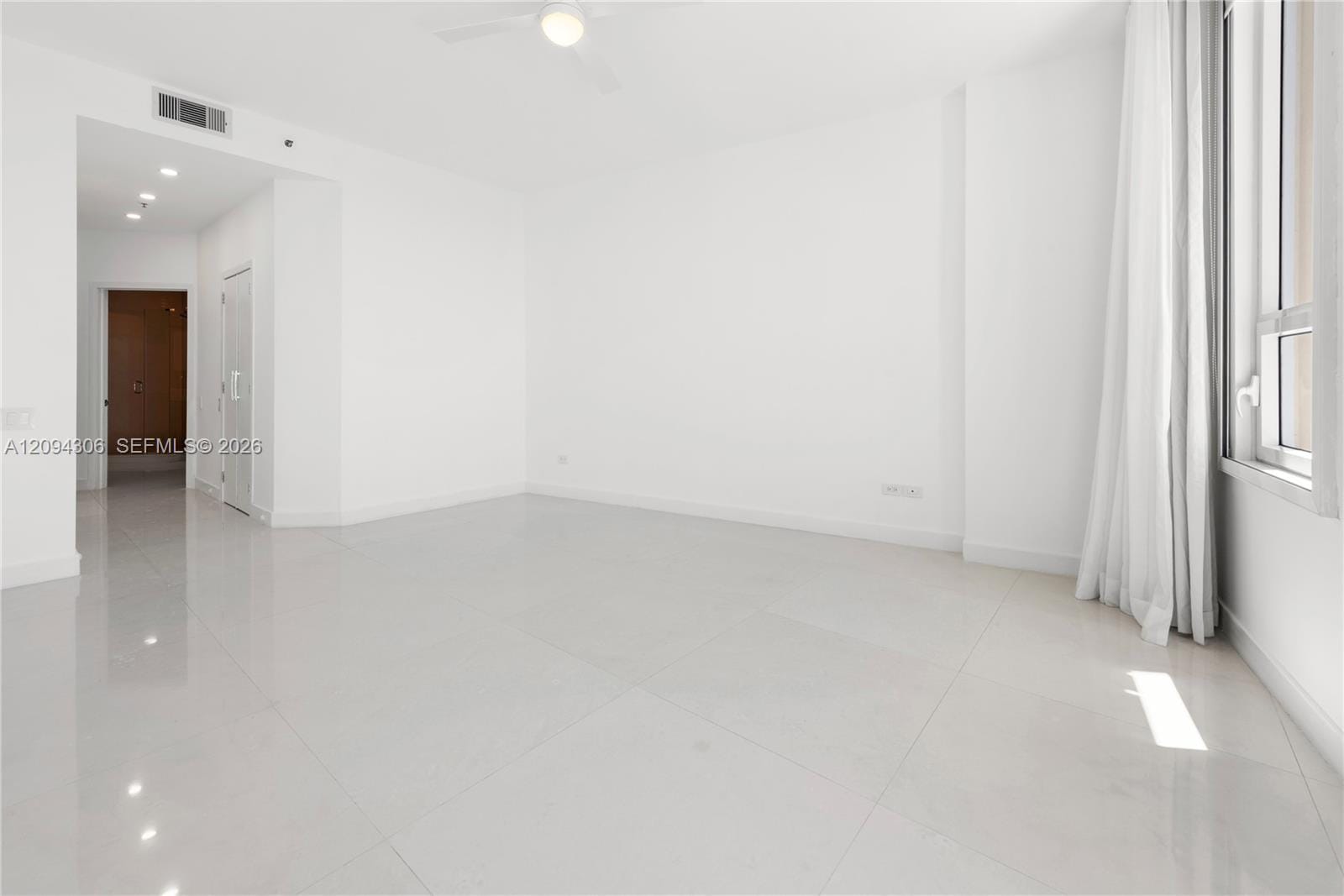 808 Brickell Key Drive 304, Miami, FL 33131 photo 28