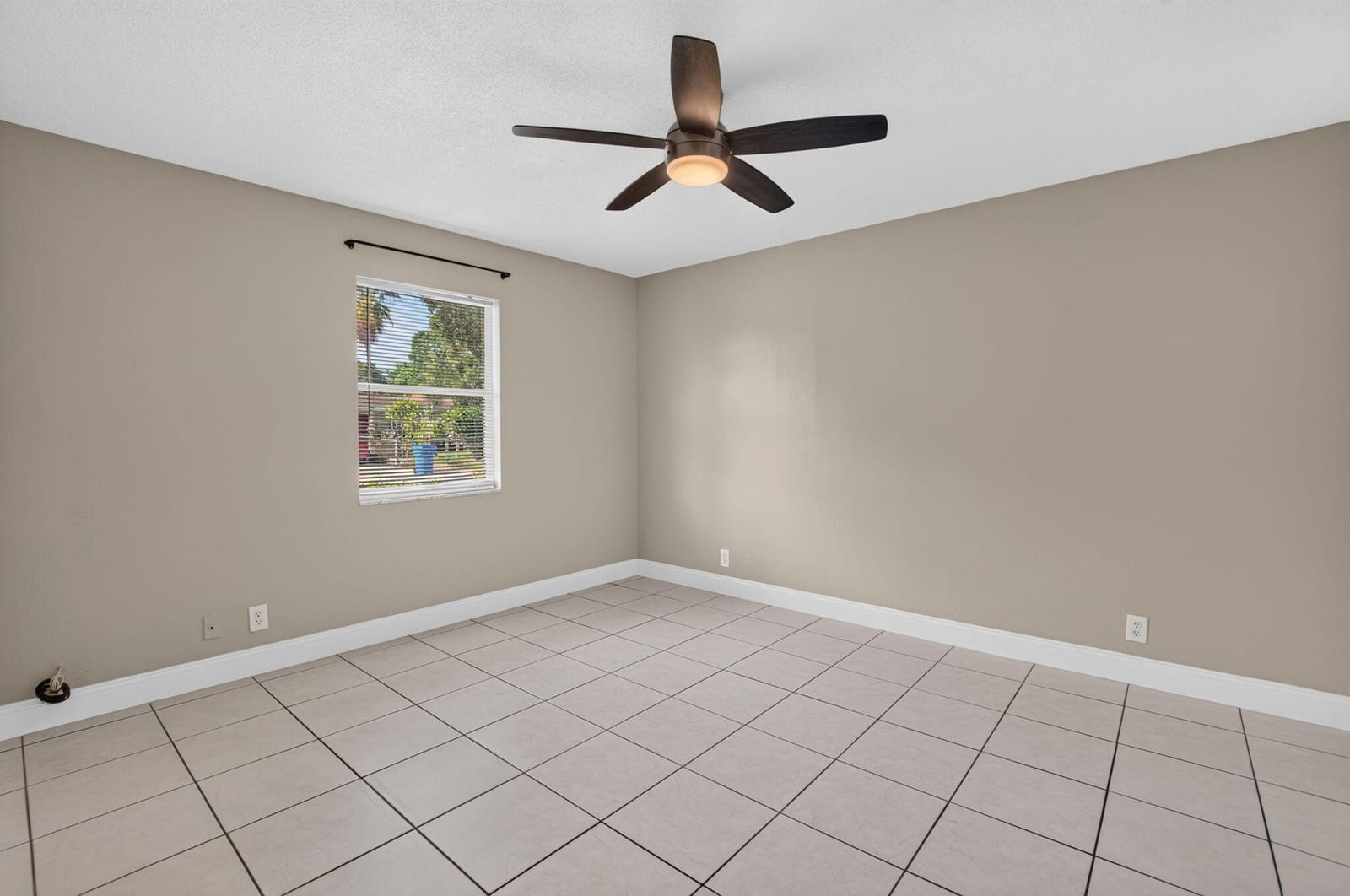 1213 W BROWARD Street, Lantana, FL 33462 photo 2