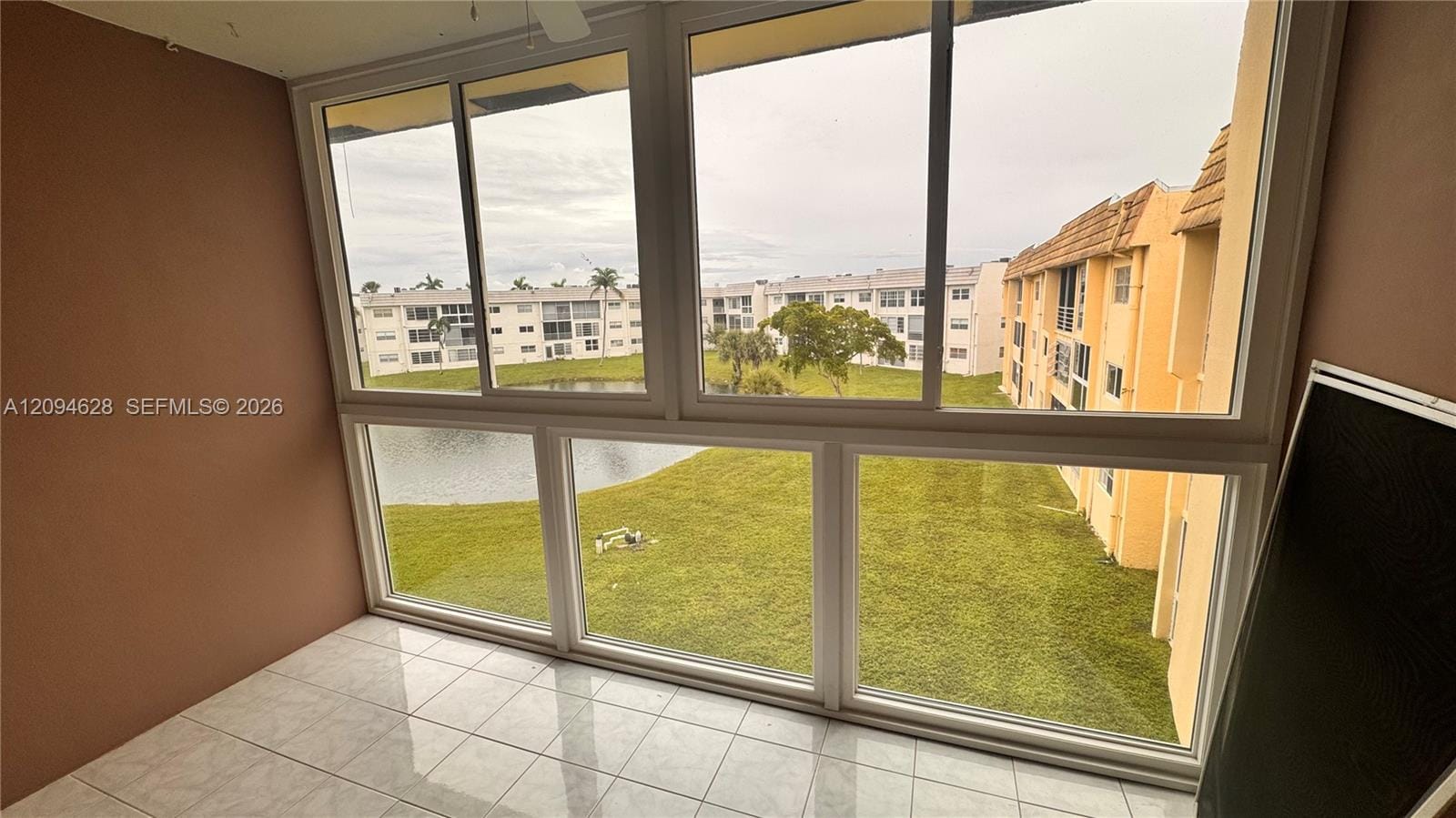 8400 Sunrise Lakes Boulevard 306, Sunrise, FL 33322 photo 7