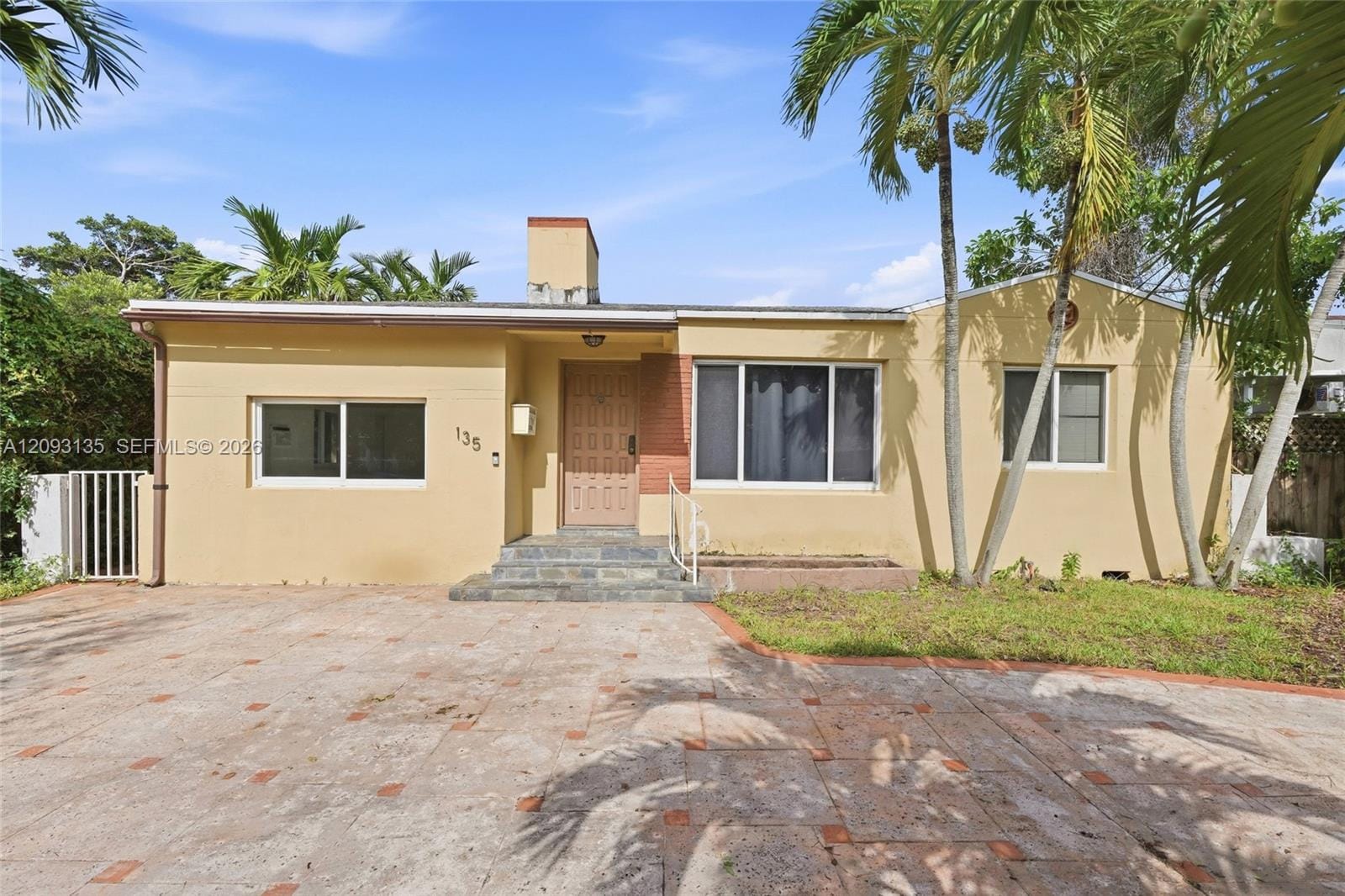 135 SW 27th Road, Miami, FL 33129 photo 2