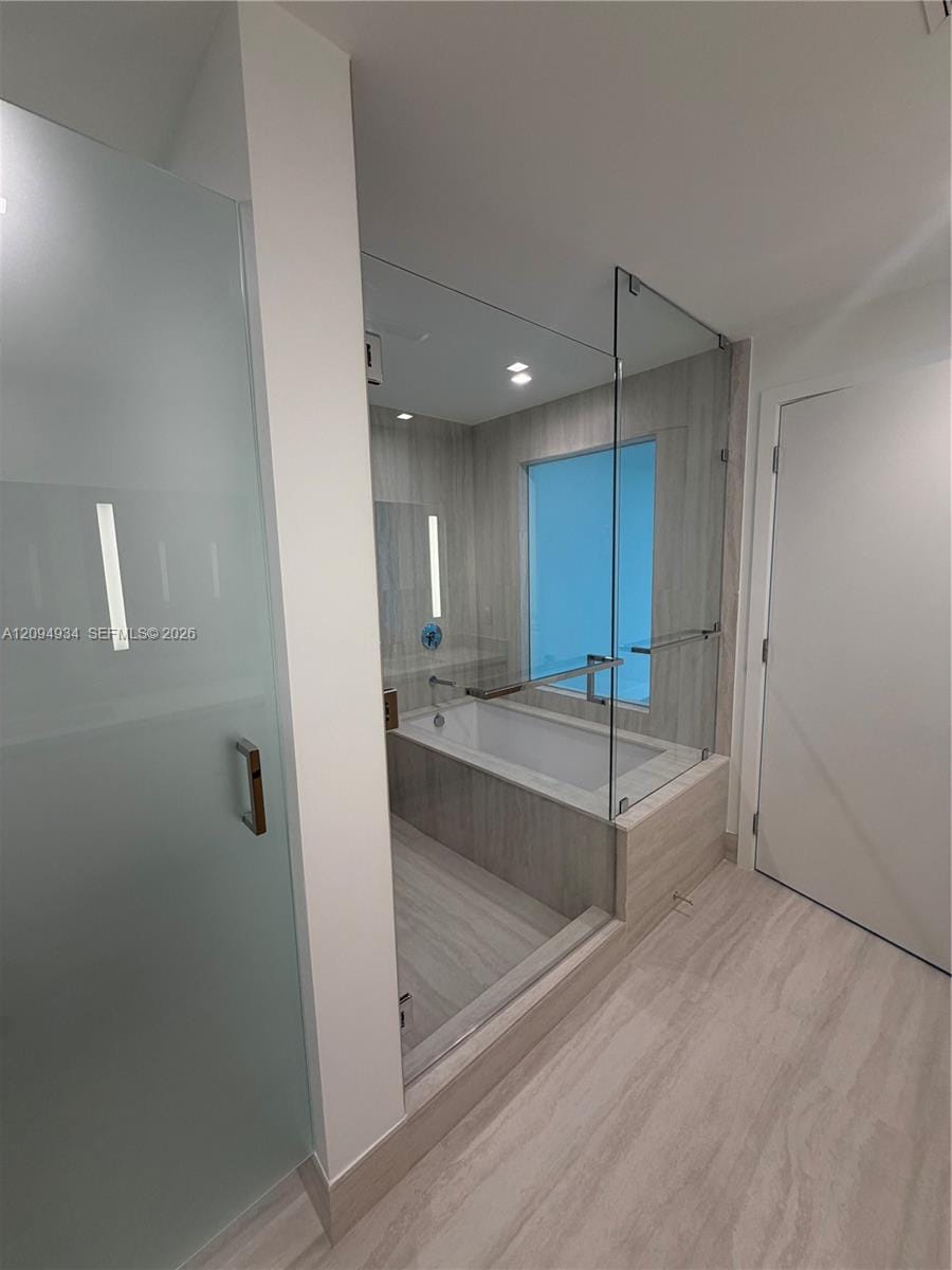 2411 Laguna Circle 2408 — photo 11
