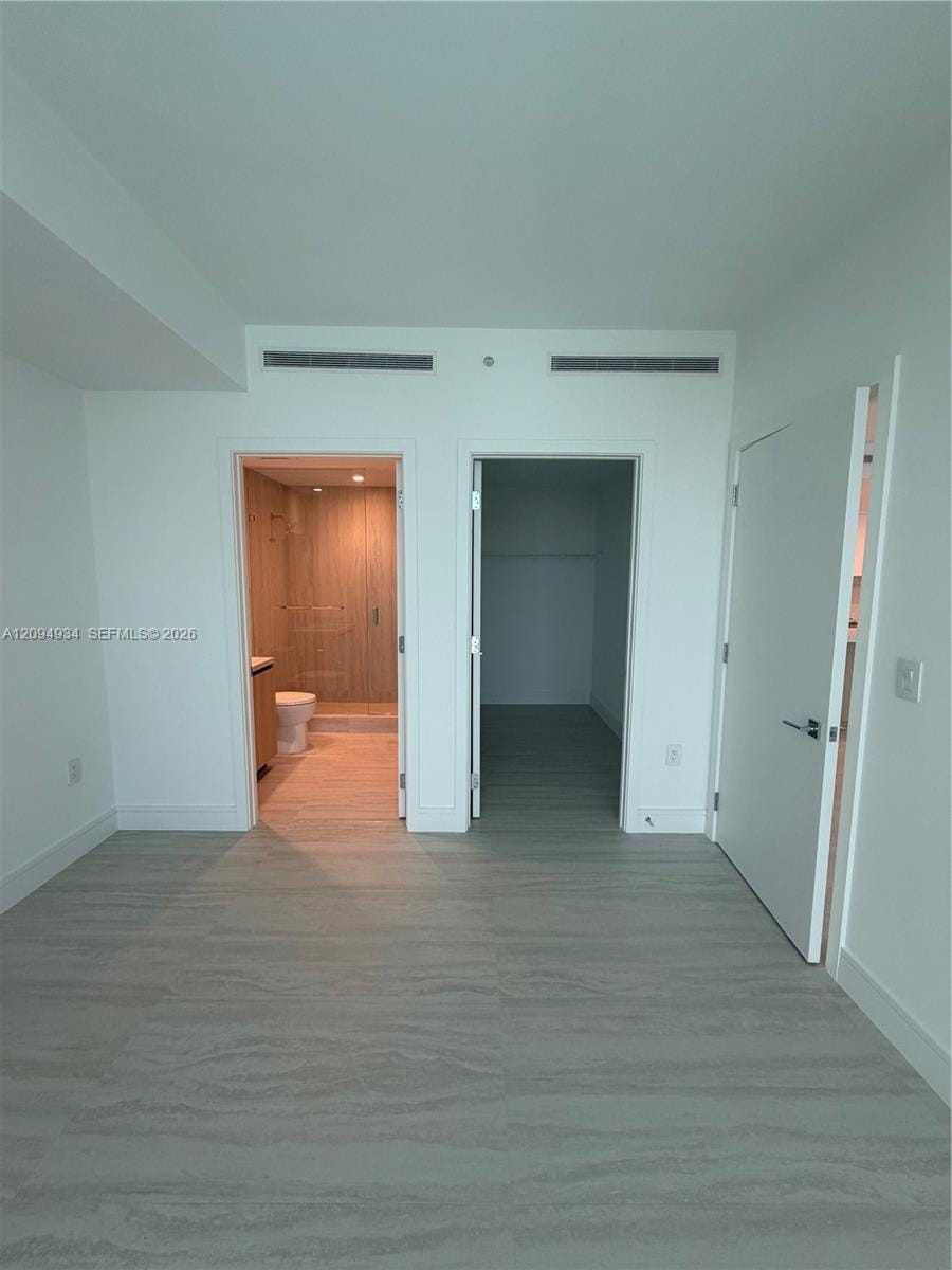 2411 Laguna Circle 2408, Miami, FL 33181 photo 15